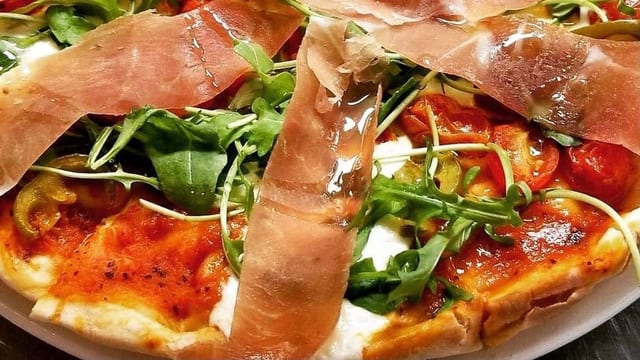 Pizza.